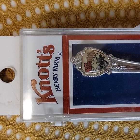 Vintage Knotts Berry Farm Buena Park California Souvenir Spoon - Picture 2 of 5